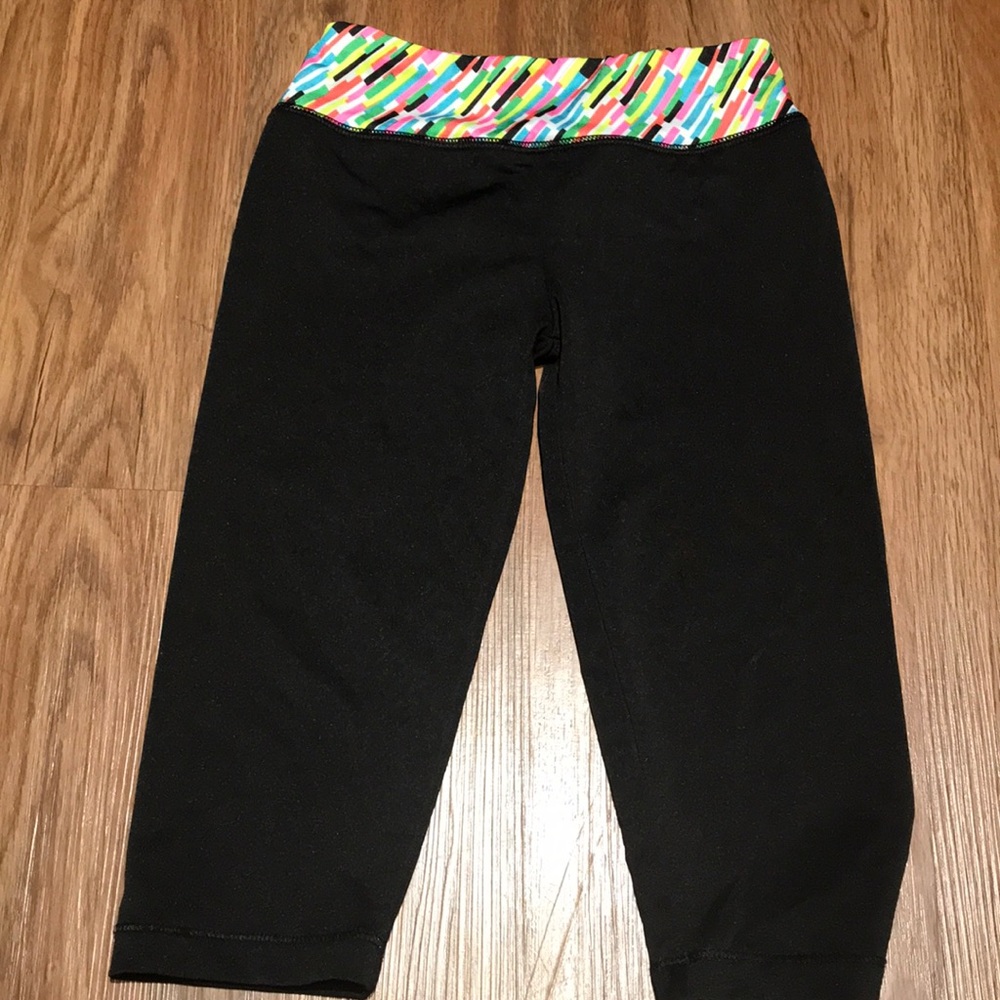 Girl’s 6/6X TKO Capri Leggings